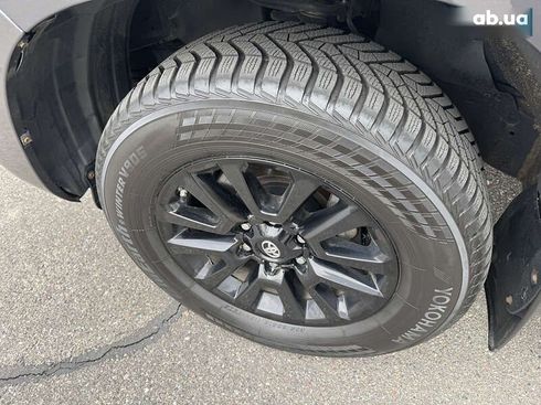 Toyota Land Cruiser Prado 2020 - фото 11
