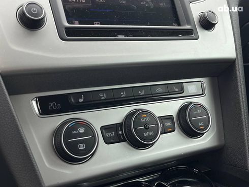 Volkswagen passat b8 2017 белый - фото 33