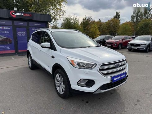 Ford Kuga 2016 - фото 3