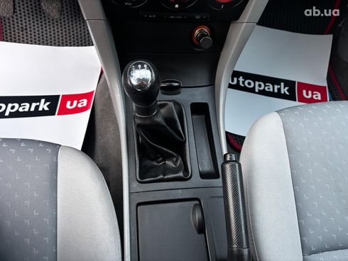 Mazda 3 2005 серый - фото 68