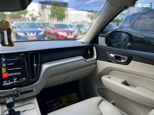 Volvo XC60 2018 - фото 15