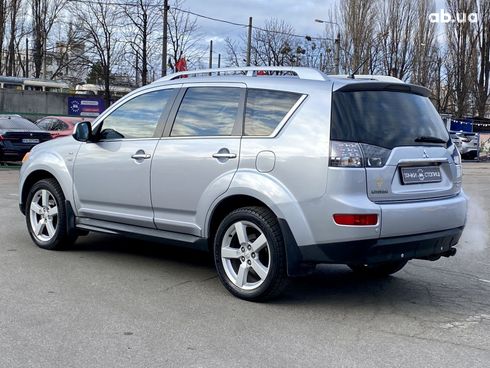 Mitsubishi Outlander XL 2009 серый - фото 12