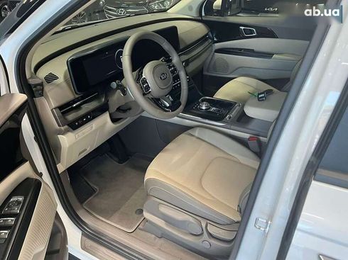 Kia Carnival 2021 - фото 22