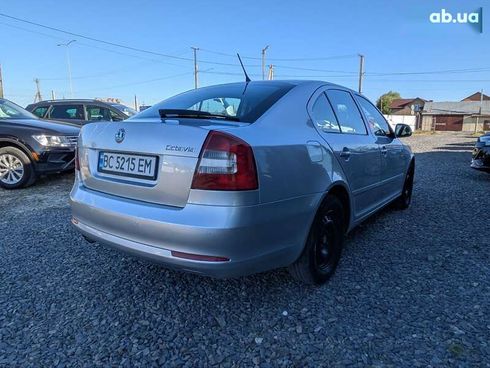 Skoda Octavia 2011 - фото 9