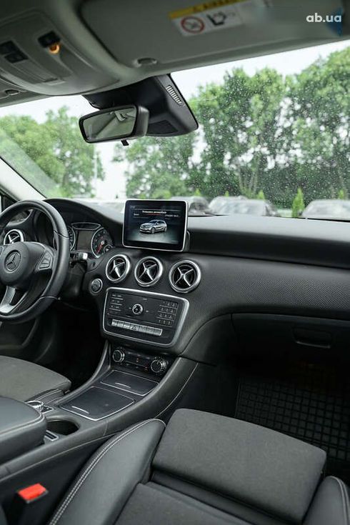 Mercedes-Benz A-Класс 2016 - фото 17