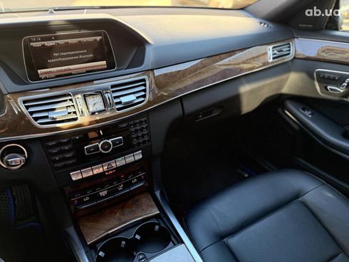 Mercedes-Benz E-Класс 2013 черный - фото 37