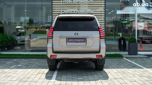 Toyota Land Cruiser Prado 2023 - фото 4