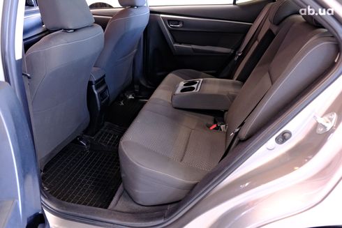 Toyota Corolla 2014 серый - фото 6