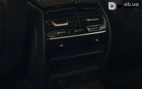 BMW 5 серия 2017 - фото 17