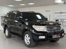 Купити Toyota бу в Києві - купити на Автобазарі