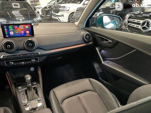 Audi Q2L e-tron 2021 - фото 26