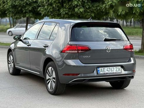 Volkswagen e-Golf 2020 - фото 14