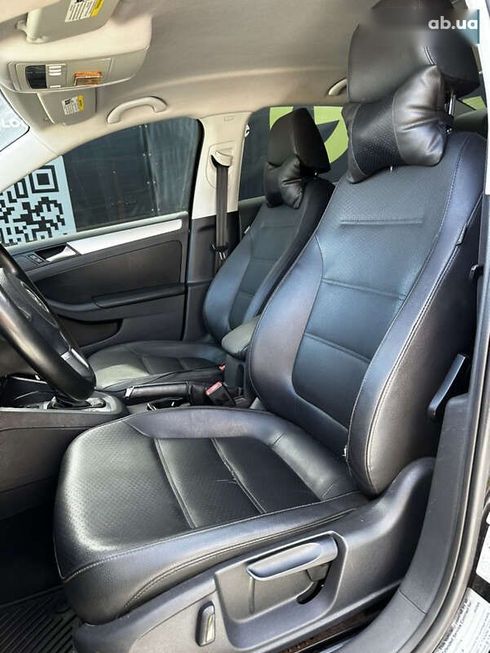 Volkswagen Jetta 2013 - фото 6