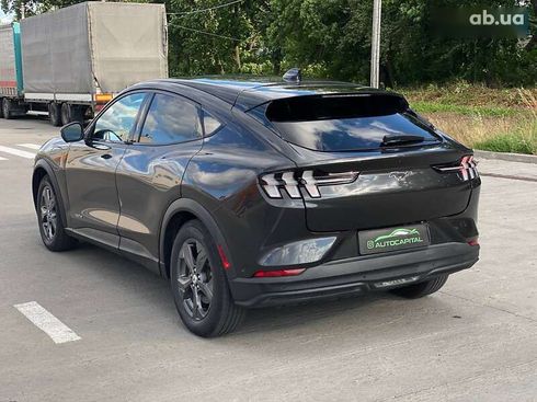 Ford Mustang Mach-E 2021 - фото 10