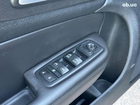 Chrysler 200 2016 серый - фото 15