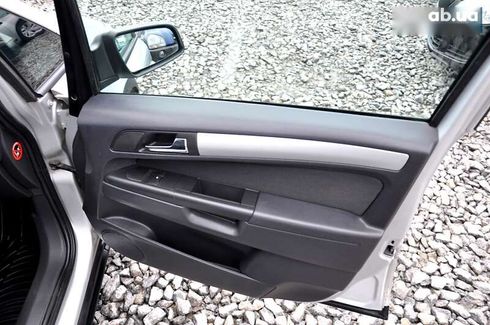 Opel Zafira 2009 - фото 29