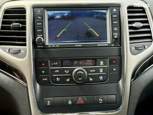Jeep Grand Cherokee 2011 серый - фото 13