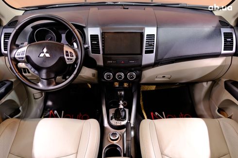 Mitsubishi Outlander 2011 черный - фото 7