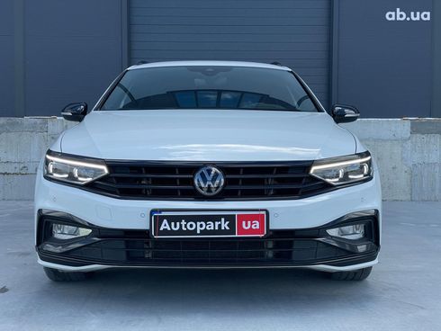 Volkswagen passat b8 2019 белый - фото 2