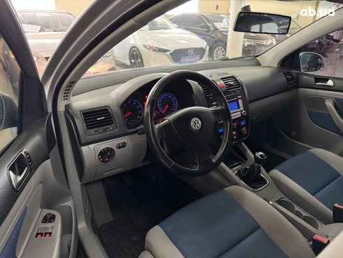 Volkswagen Golf 2005 серебристый - фото 12