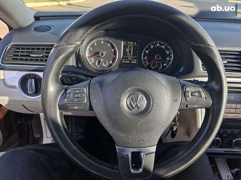 Volkswagen Passat 2012 - фото 21