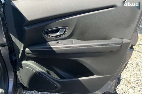 Renault Scenic 2017 - фото 25