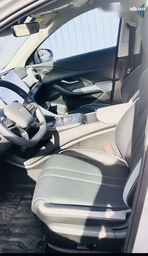 BYD Sea Lion 7 2025 - фото 8