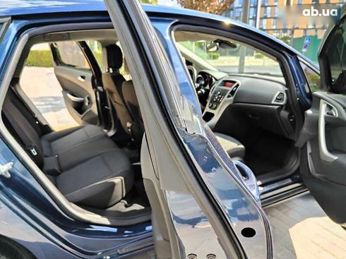 Opel Astra 2010 - фото 23
