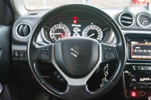 Suzuki Vitara 2020 - фото 17