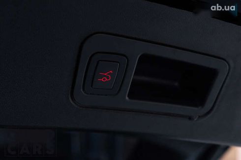 Tesla Model S 2019 - фото 28