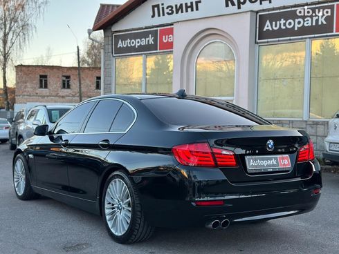 BMW 5 серия 2011 черный - фото 11