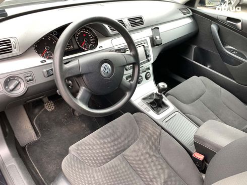 Volkswagen passat b6 2009 черный - фото 16