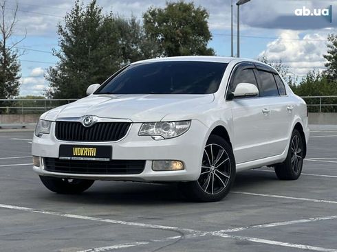 Skoda Superb 2010 - фото 2