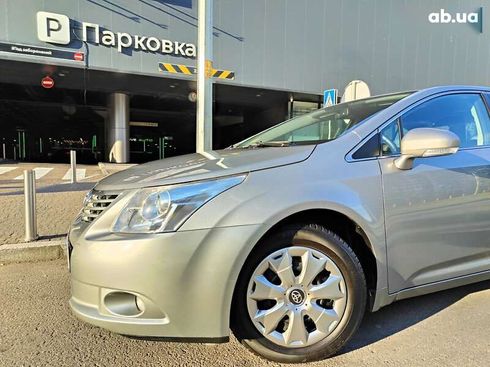 Toyota Avensis 2011 - фото 6