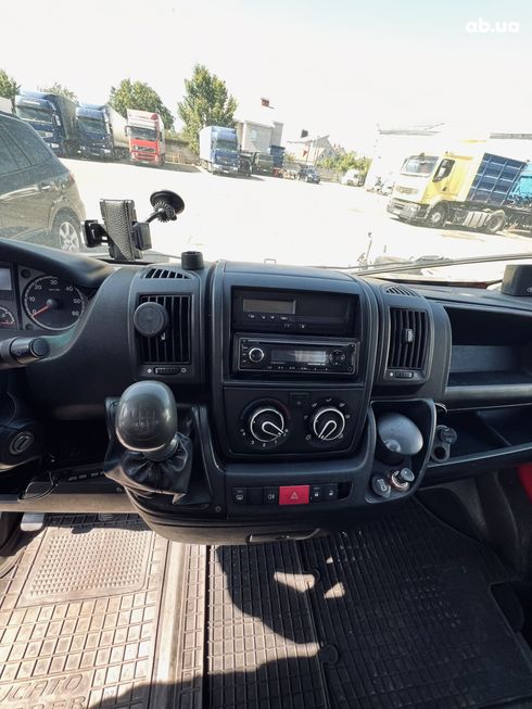 Peugeot Boxer 2013 красный - фото 14