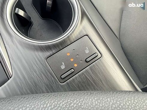 Toyota Camry 2023 - фото 15