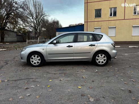 Mazda 3 2005 серый - фото 10