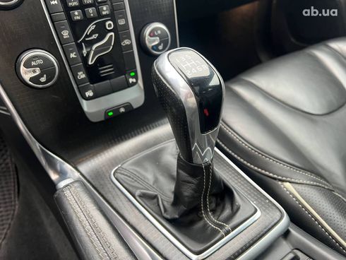 Volvo V40 2017 синий - фото 27