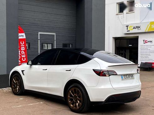 Tesla Model Y 2023 - фото 8