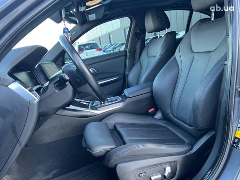 BMW 3 серия 2020 серый - фото 19