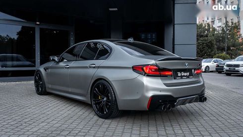 BMW M5 2018 - фото 29