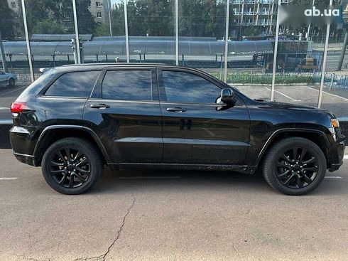 Jeep Grand Cherokee 2017 - фото 7