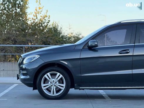 Mercedes-Benz M-Класс 2015 - фото 14