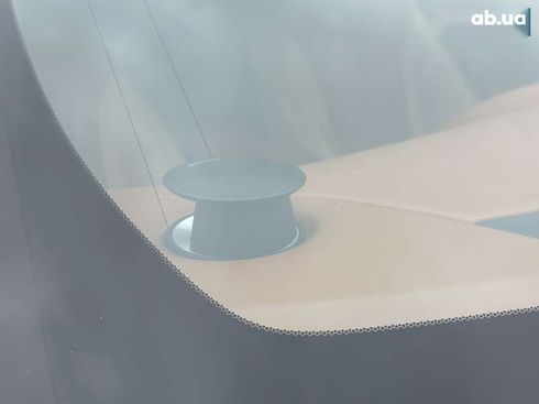 Aston Martin DB11 2017 - фото 17