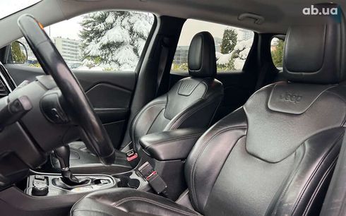 Jeep Cherokee 2019 - фото 9