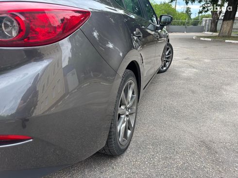 Mazda 3 2018 серый - фото 11