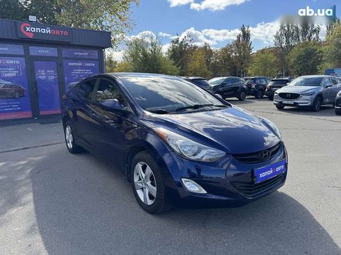 Hyundai Elantra 2013 - фото 3