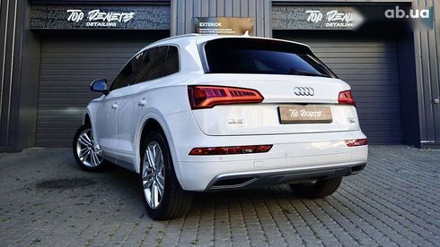 Audi Q5 2018 - фото 12