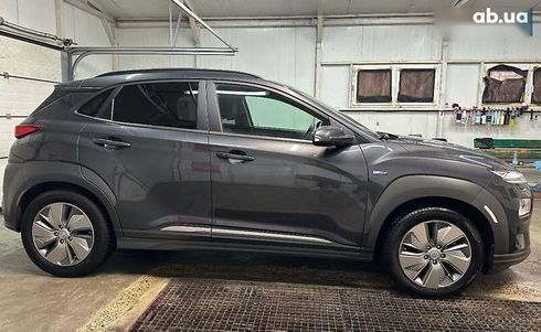 Hyundai Kona Electric 2021 - фото 27