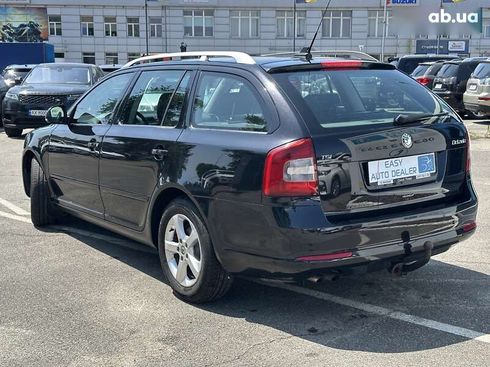 Skoda Octavia 2010 - фото 6